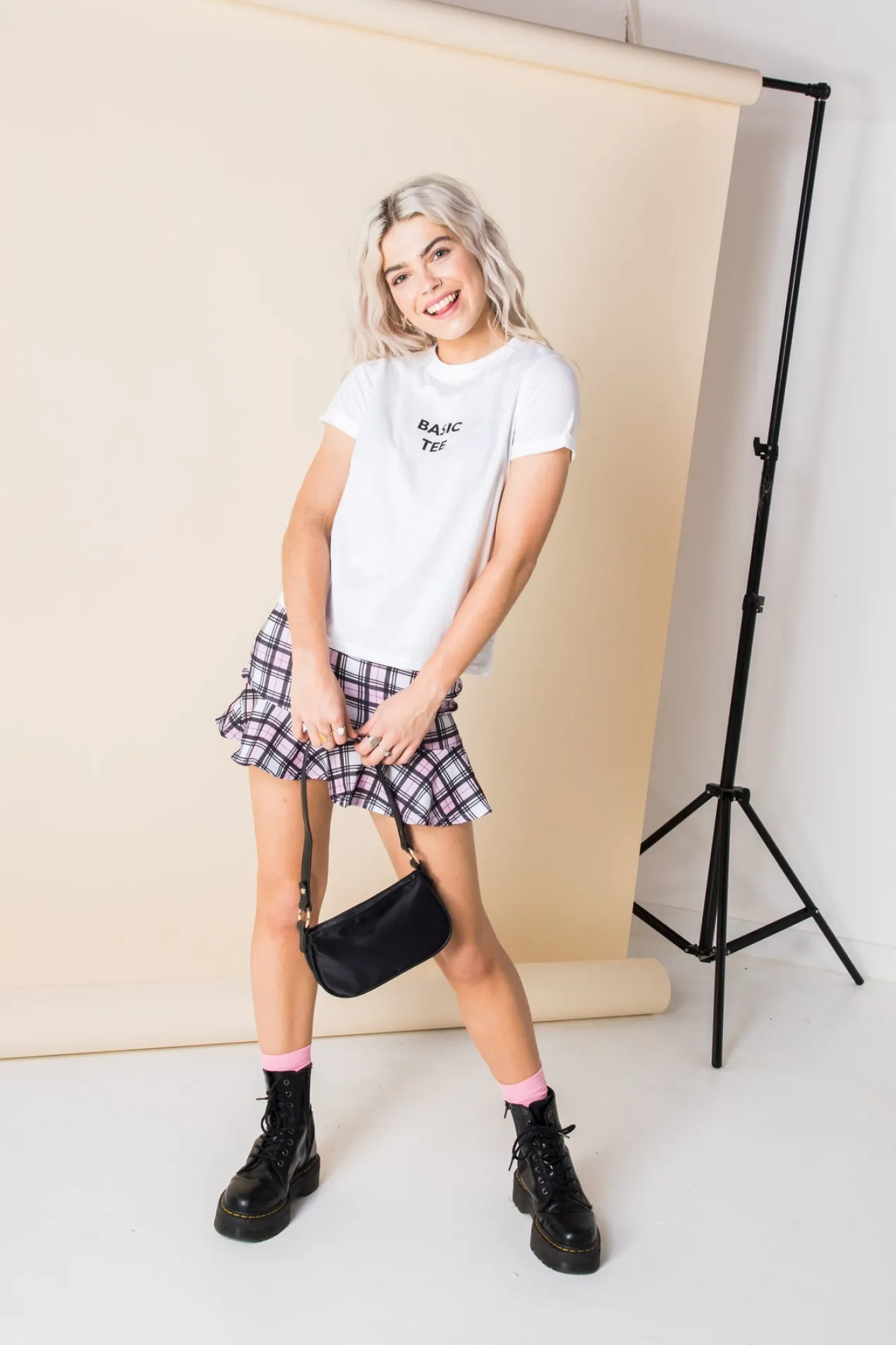 Women Daisy Street T-Shirts-Cropped T-Shirt with Basic Tee Print