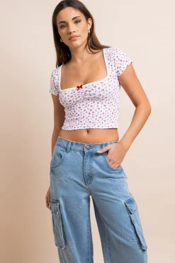 Women Daisy Street Tops-Floral Ruched Baby Tee