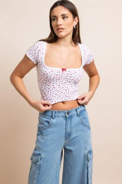 Women Daisy Street Tops-Floral Ruched Baby Tee