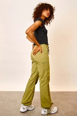 Women Daisy Street Trousers-Relaxed Mid Rise Flared Nylon Trousers