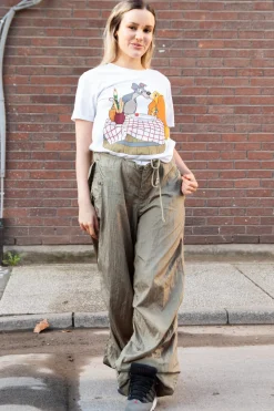 Women Daisy Street T-Shirts-Relaxed T-Shirt with Lady and the Tramp Print
