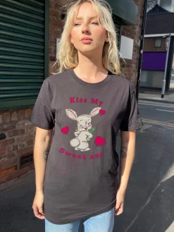 Women Daisy Street T-Shirts-Relaxed T-Shirt with Kiss My Print