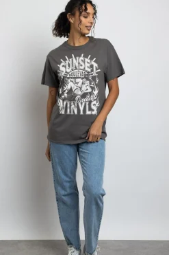 Women Daisy Street T-Shirts-Relaxed T-Shirt with Sunset Vinyls Print