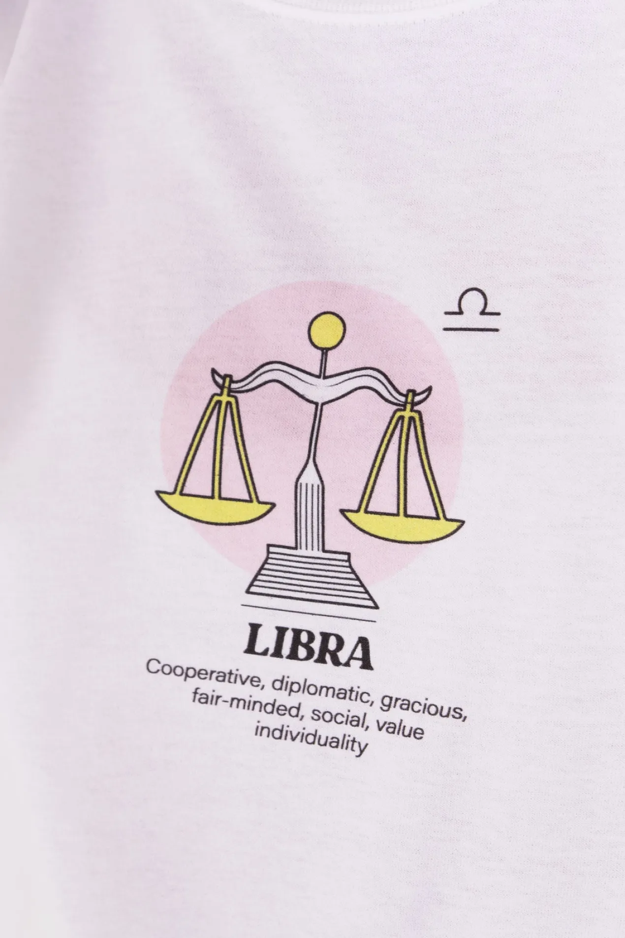 Women Daisy Street T-Shirts-Relaxed T-Shirt with Libra Print