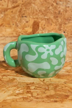 Daisy Street Homeware-Wobbly Mug With Warped Floral Print
